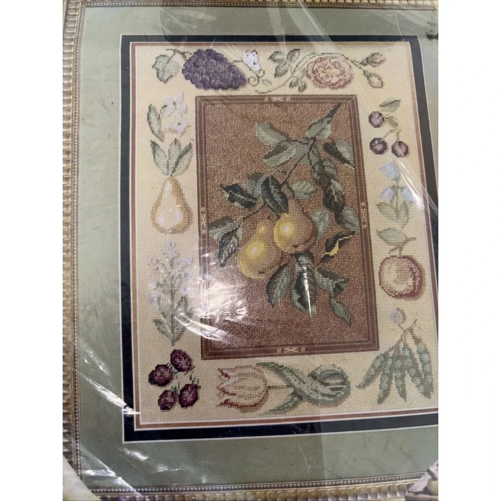 Heritage Collection by Elsa Williams Needlepoint PEARS #06014 Canvas‎ NOS Sealed
